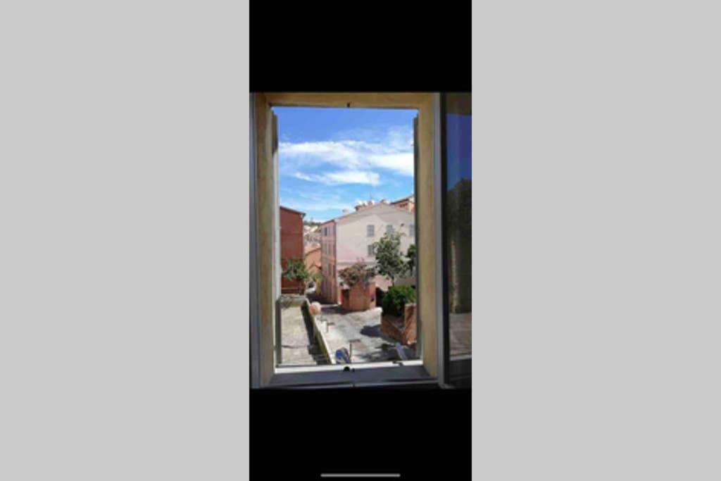 Appartamento Nel Centro Storico Ancona Exterior photo